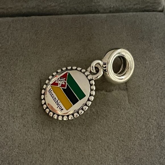 Pandora Mozambique Flag Heart Charm - Picture 3 of 4